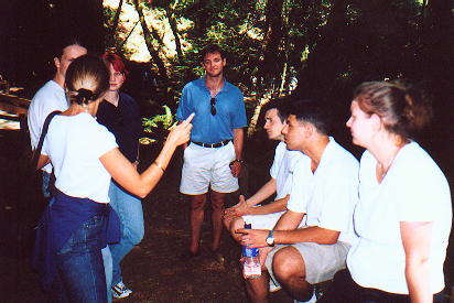 Go-USA 1.JPG, 30945 bytes, 10/08/00